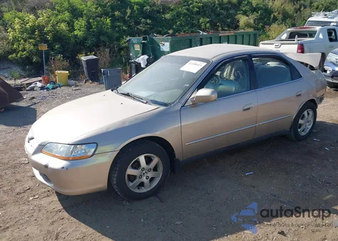 2000 Honda Accord 2.3 Se z USA, uszkodzony, nr VIN 1HGCG5677YA064005